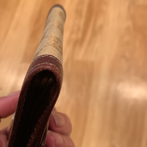 GUCCI VINTAGE Men’s Awesome Vintage Bi-Fold wallet - Picture 11 of 11